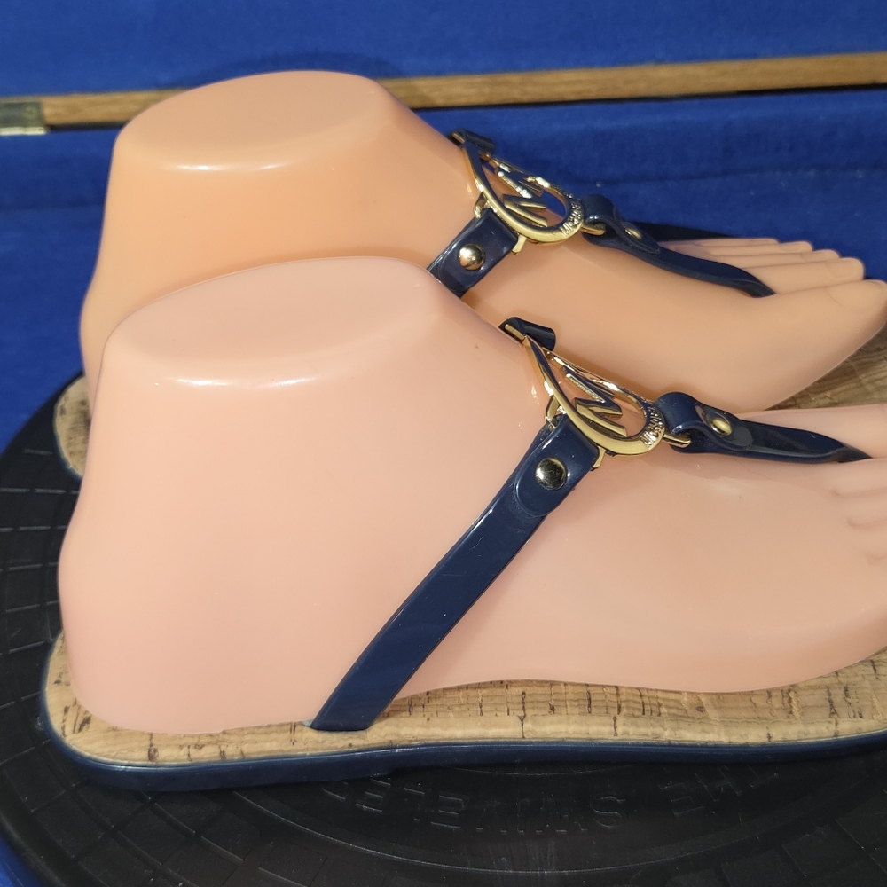 Michael Kors blue w/Gold MK Charm Logo Thong Jelly Sandals, Sz. 8M-US, 38-39-EU - Picture 3 of 8